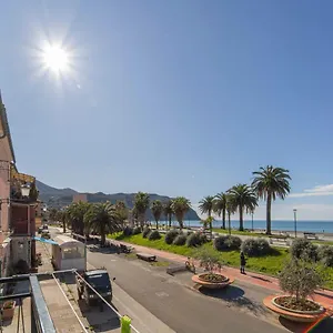 105 - La Casa Di Jacopo, Fronte E Vista Mare In Centro A Riva Trigoso, 20 Metri Dalla Spiaggia Appartamento